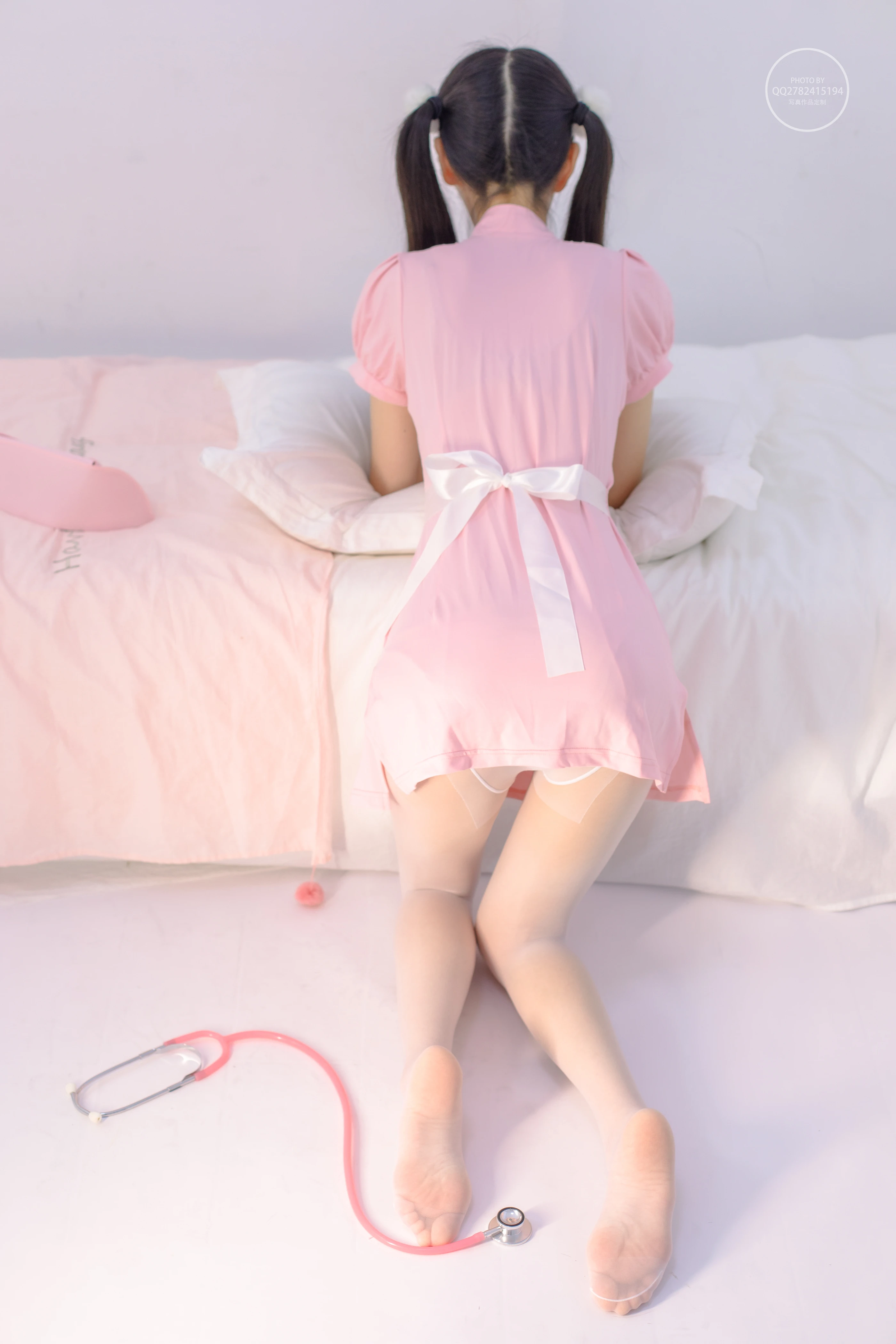 森萝财团 有料 NO.041粉嫩护士服白丝 [62P]插图3